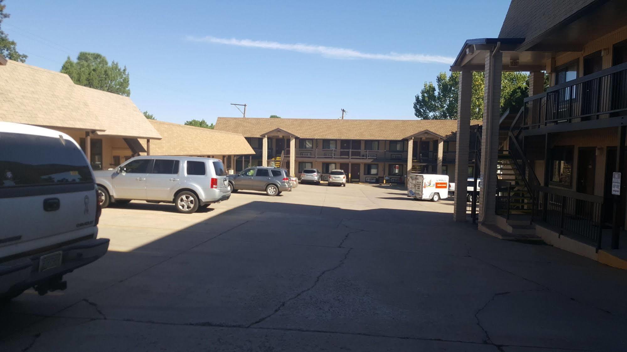 The Kc Motel Шоу-Лоу Екстер'єр фото